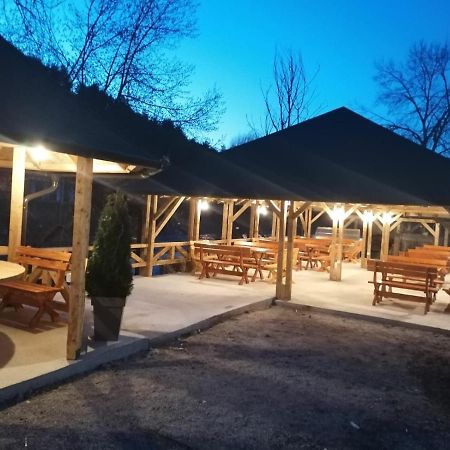 RaškaRivera Club住宿加早餐旅馆 外观 照片